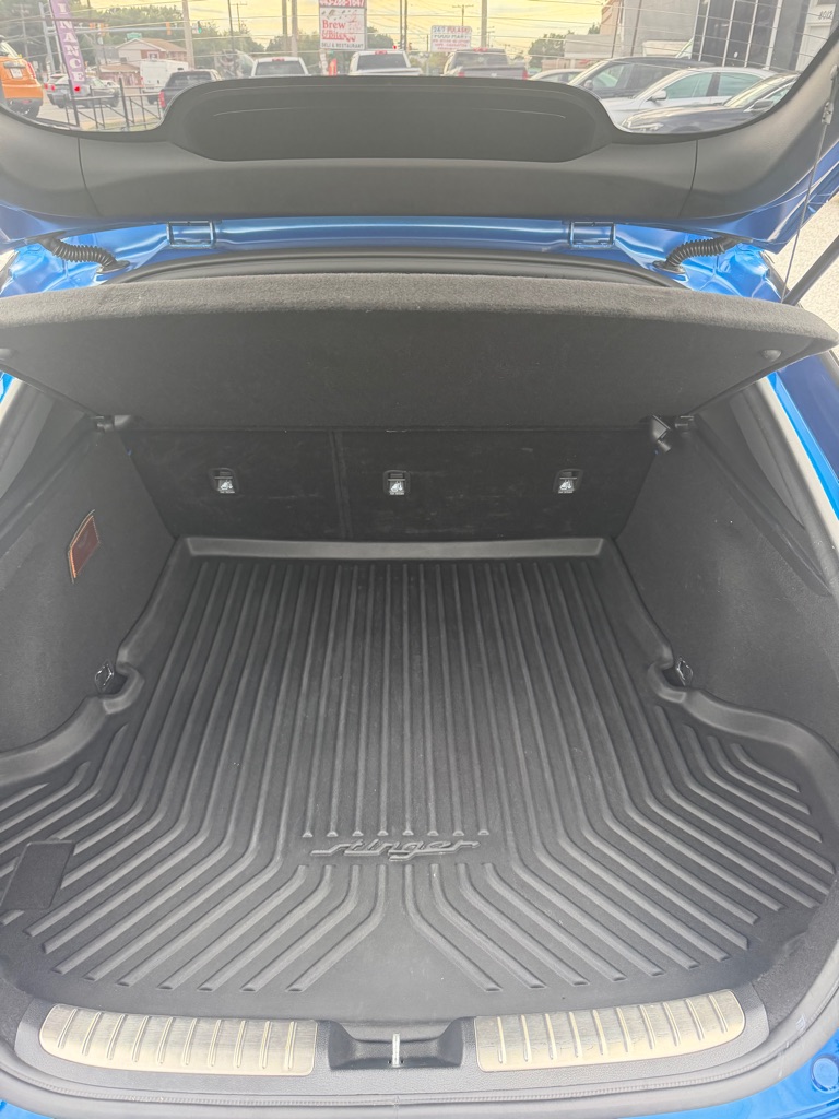Photo 25 of this KIA STINGER