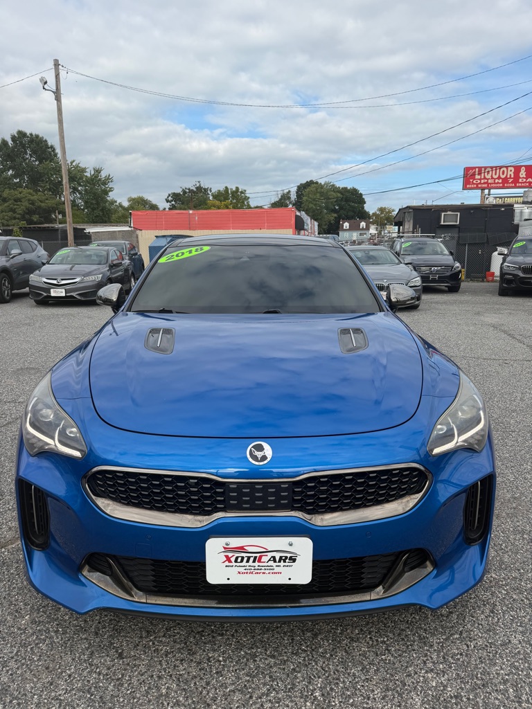 Photo 3 of this KIA STINGER