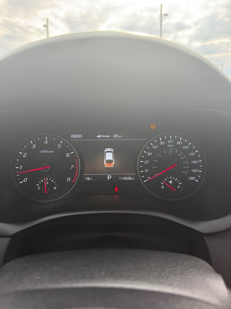 Photo 13 of this KIA STINGER