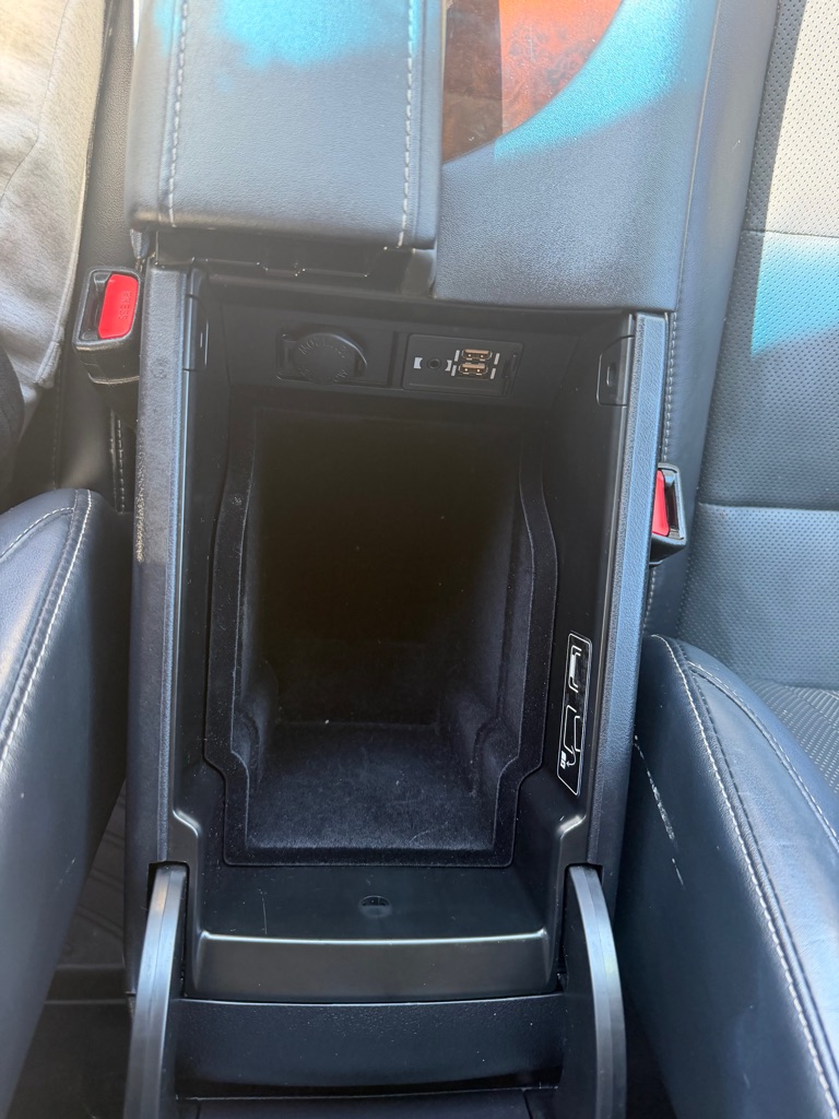 Photo 18 of this LEXUS RX 350