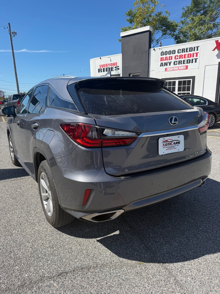 Photo 8 of this LEXUS RX 350