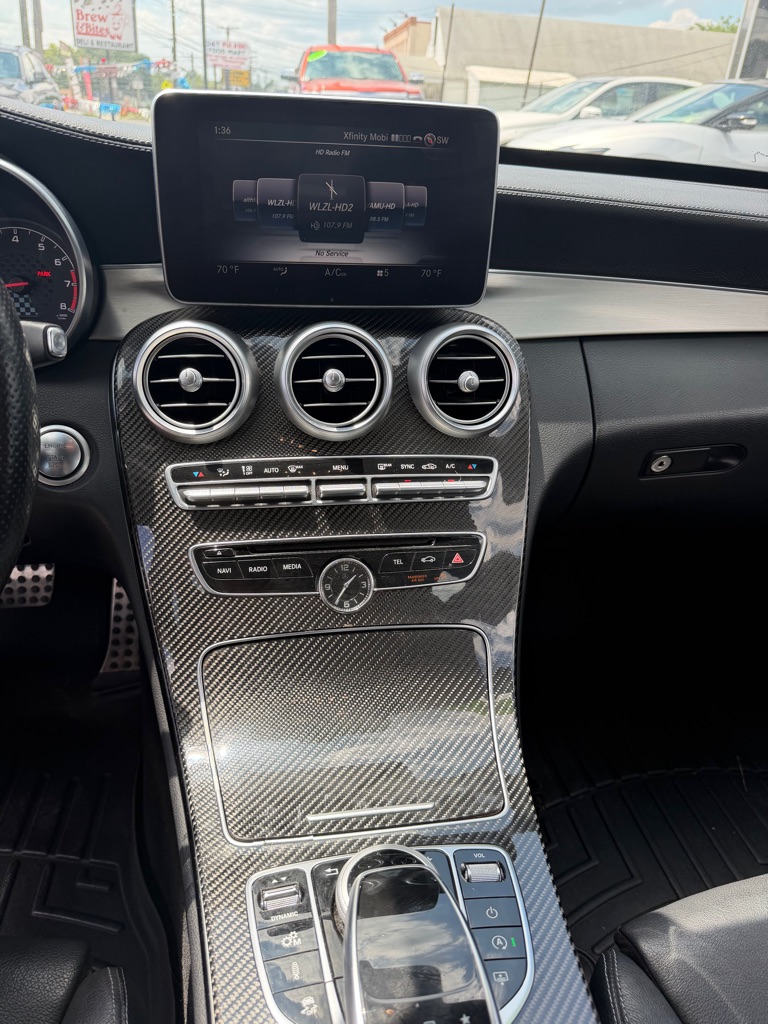 Photo 17 of this MERCEDES-BENZ C-CLASS