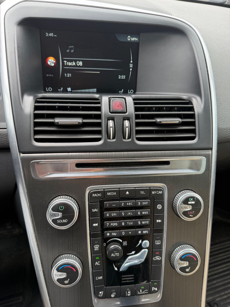 Photo 13 of this VOLVO XC60