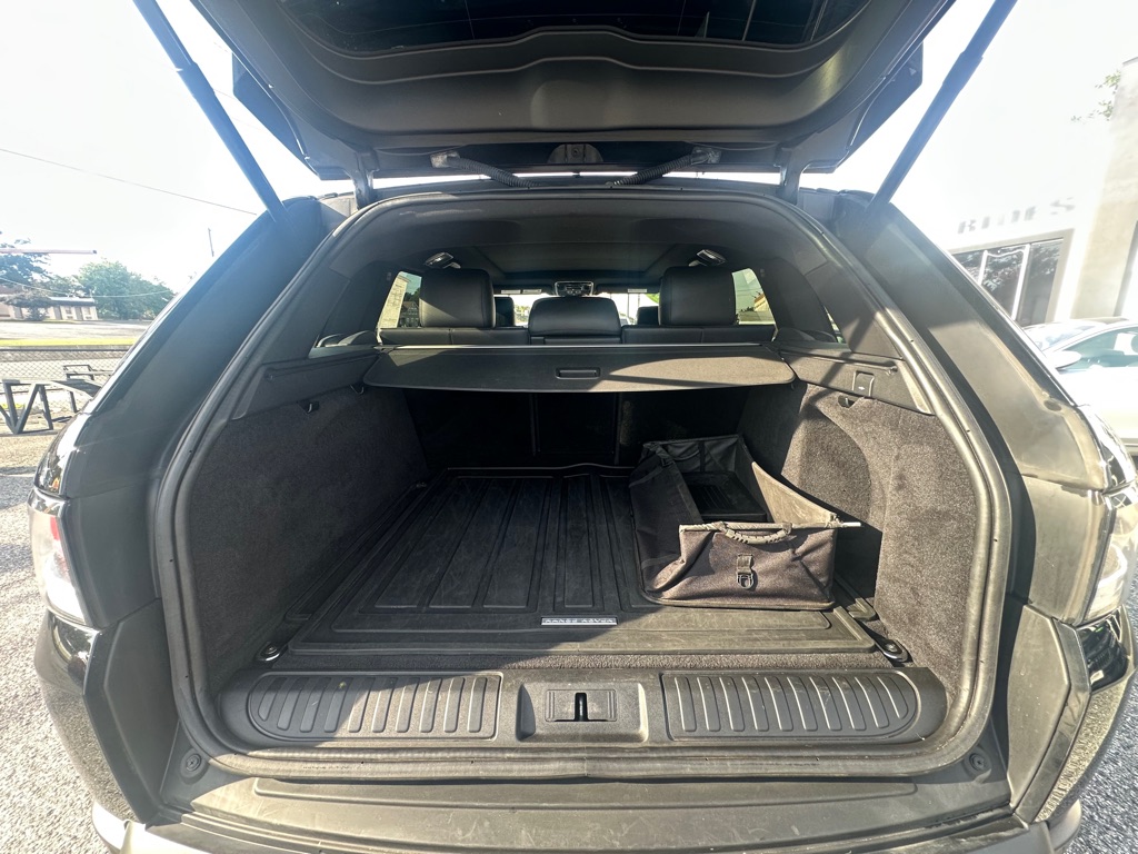 Photo 9 of this LAND ROVER RANGE ROVER SPO