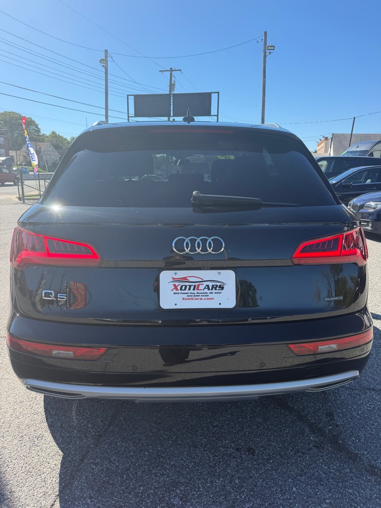 Photo 7 of this AUDI Q5