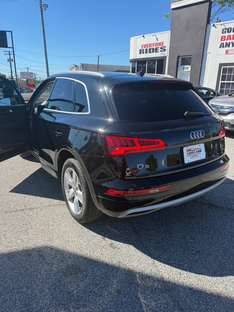 Photo 9 of this AUDI Q5
