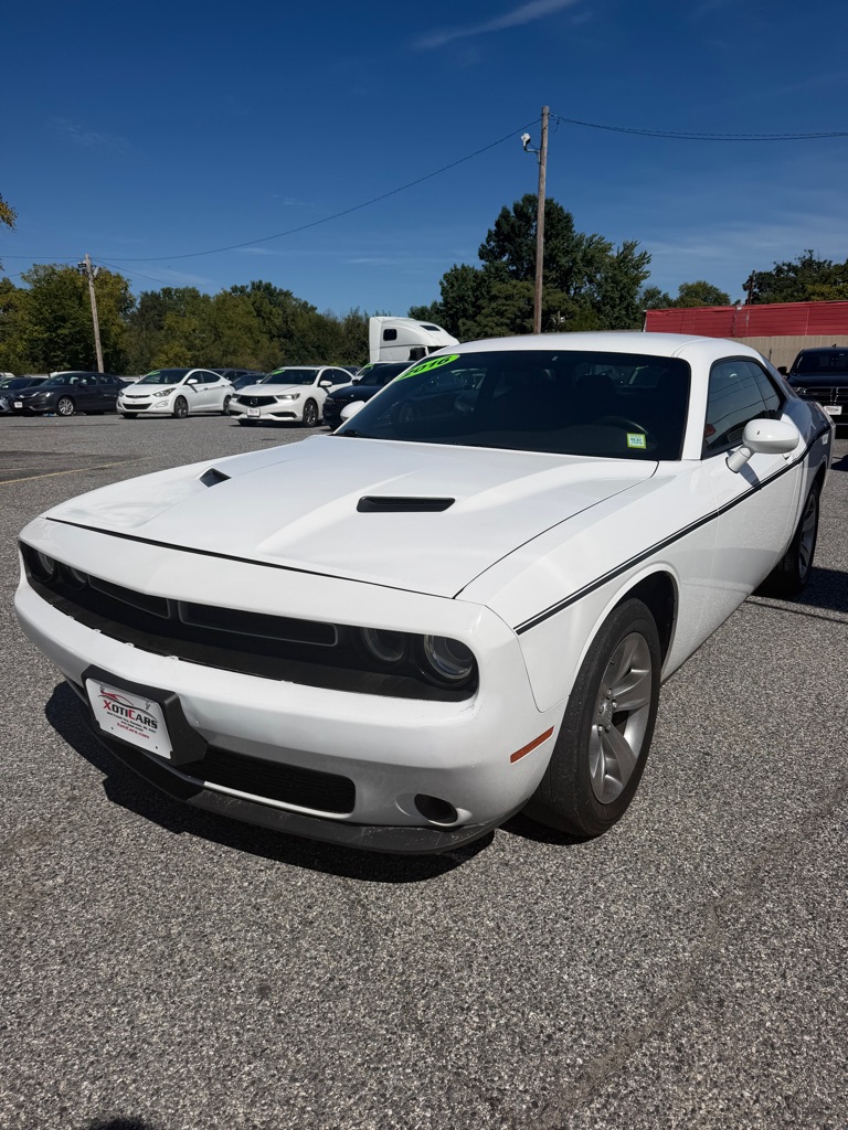 Photo 2 of this DODGE CHALLENGER