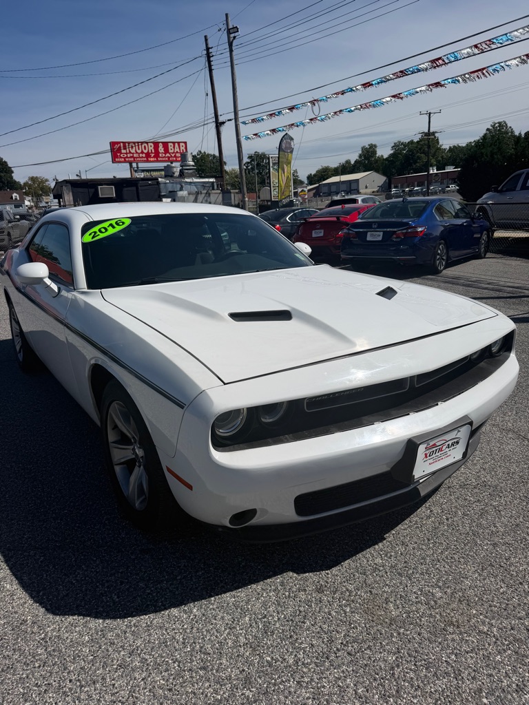 Photo 4 of this DODGE CHALLENGER