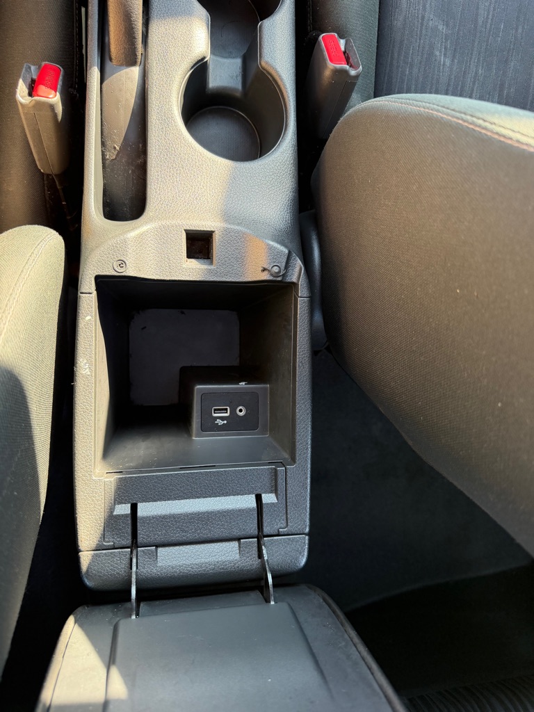 Photo 19 of this NISSAN SENTRA