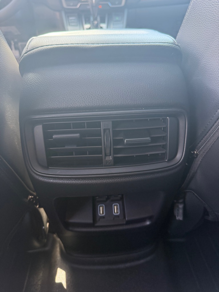 Photo 19 of this HONDA CR-V