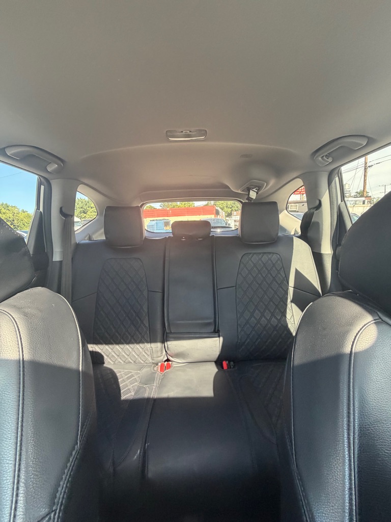 Photo 17 of this HONDA CR-V