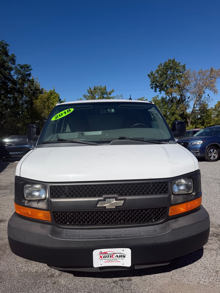 Photo 3 of this CHEVROLET EXPRESS