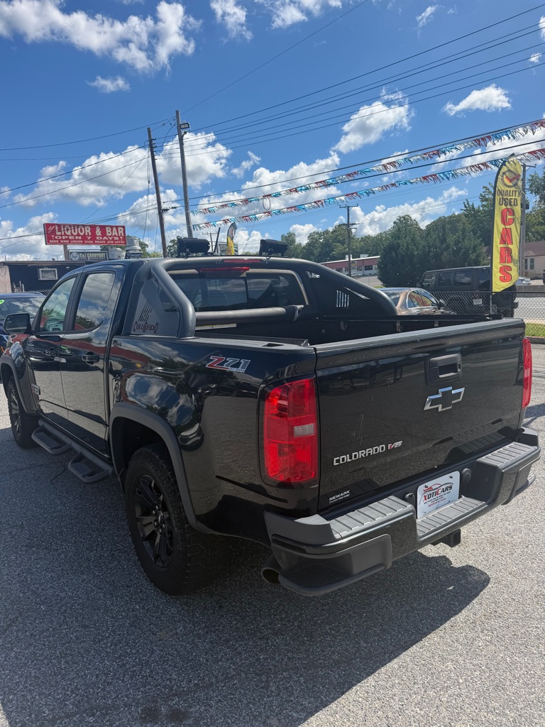 Photo 6 of this CHEVROLET COLORADO