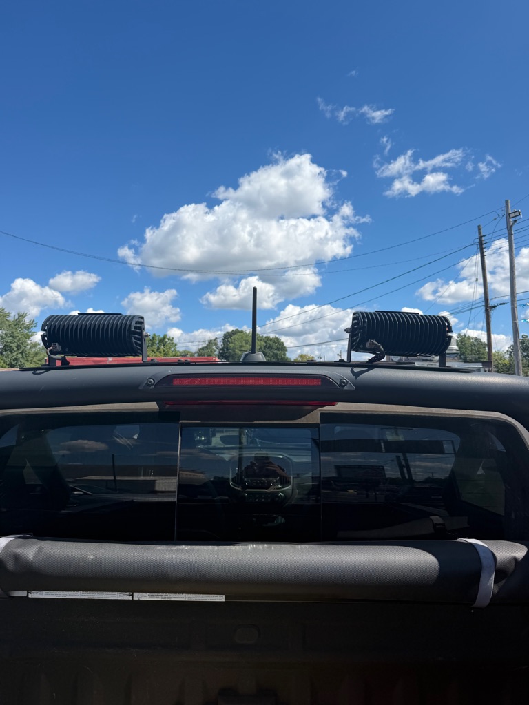 Photo 24 of this CHEVROLET COLORADO