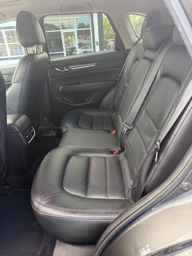 Photo 23 of this MAZDA CX-5