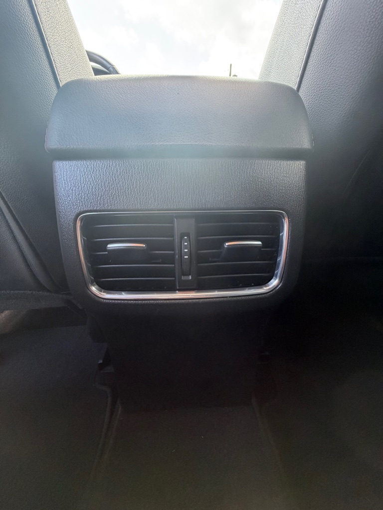 Photo 25 of this MAZDA CX-5