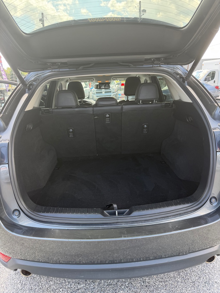 Photo 9 of this MAZDA CX-5