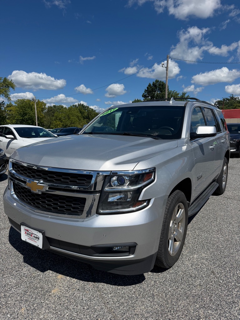 Photo 2 of this CHEVROLET TAHOE