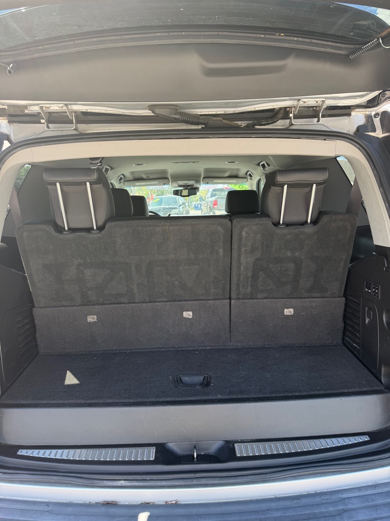 Photo 8 of this CHEVROLET TAHOE