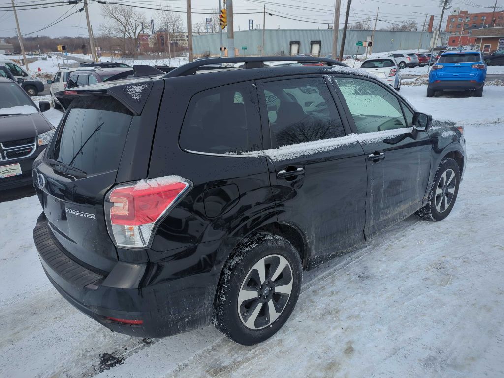 2018 SUBARU FORESTER