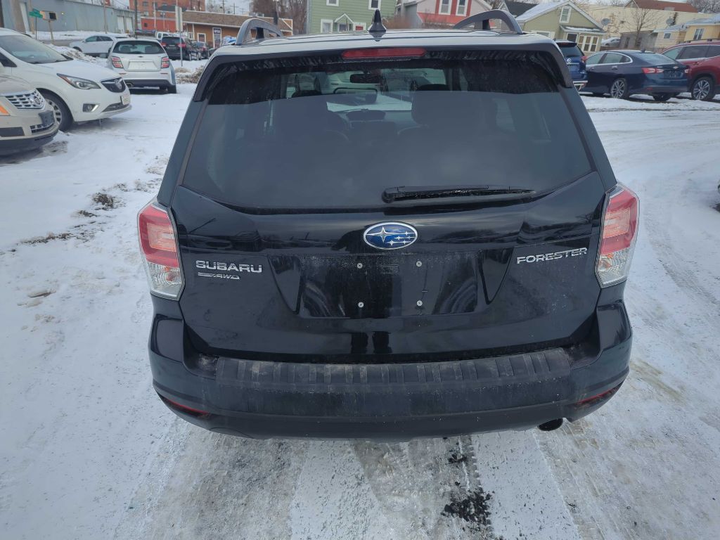 2018 SUBARU FORESTER