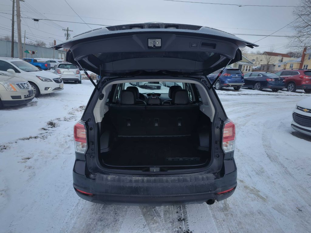 2018 SUBARU FORESTER