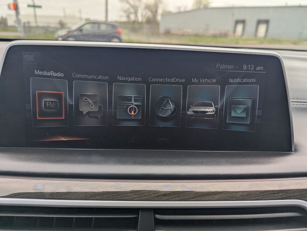 2017 BMW 740