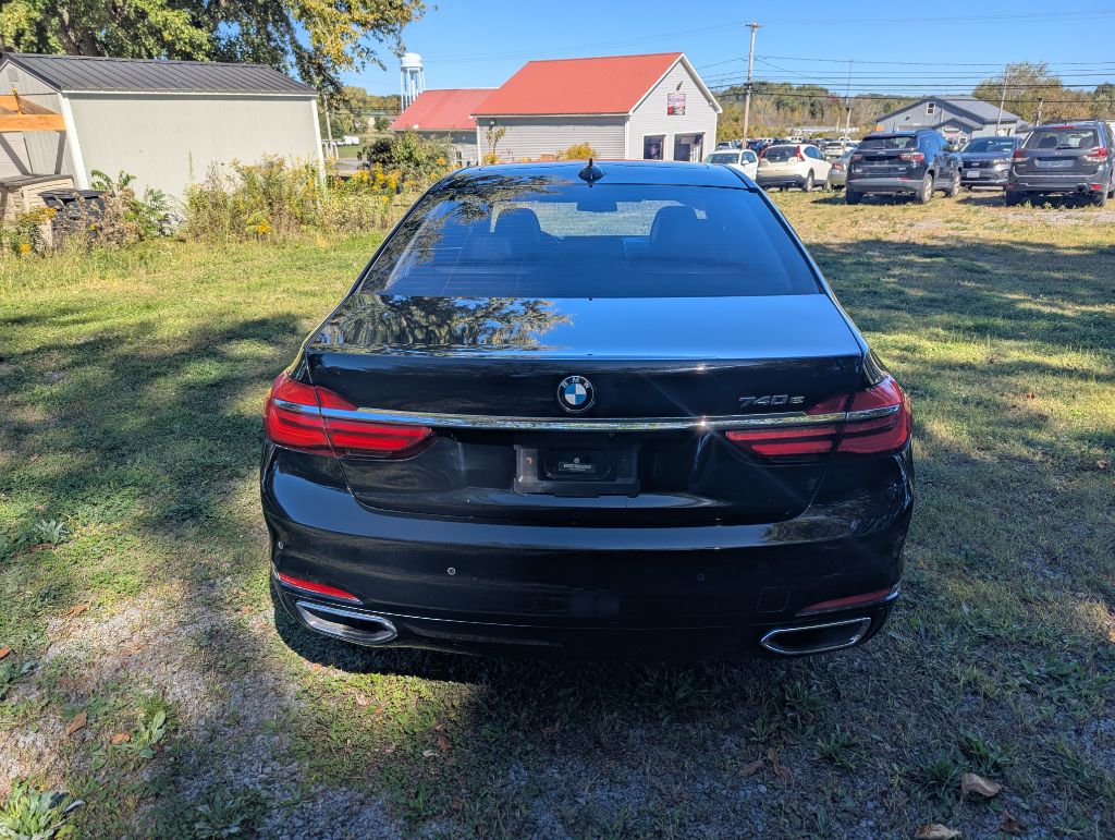 2017 BMW 740