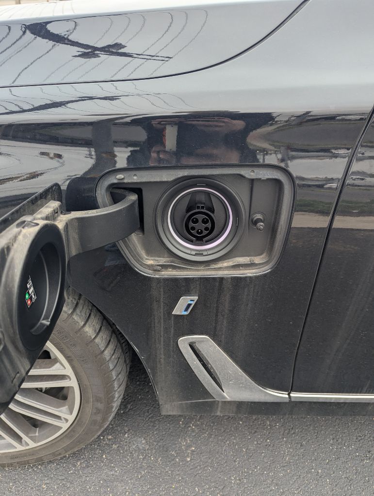 2017 BMW 740