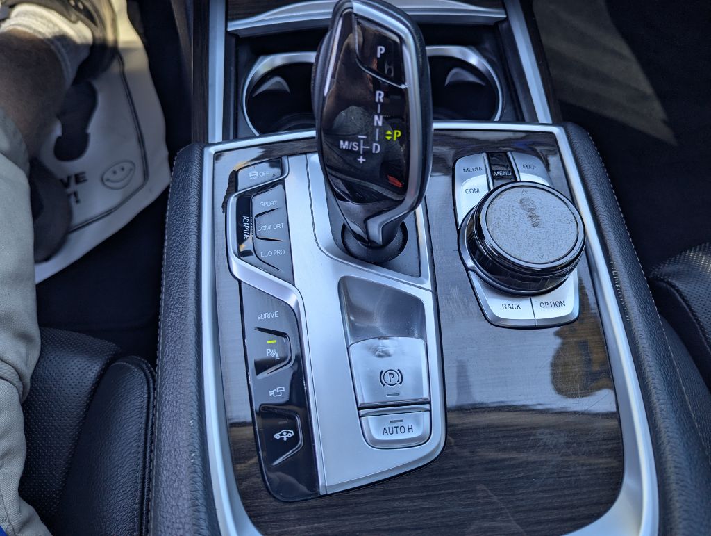 2017 BMW 740