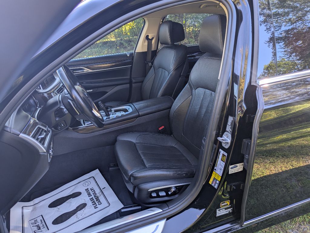 2017 BMW 740