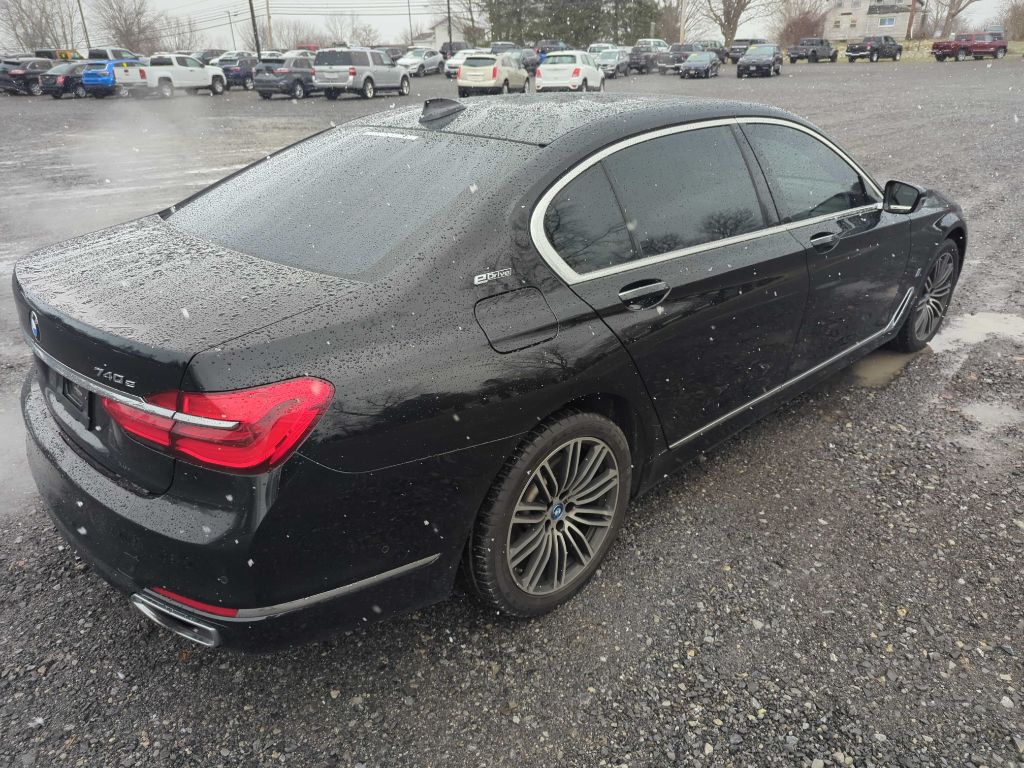 2017 BMW 740