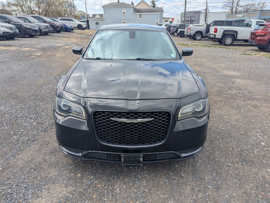2018 CHRYSLER 300