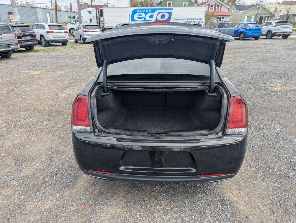 2018 CHRYSLER 300