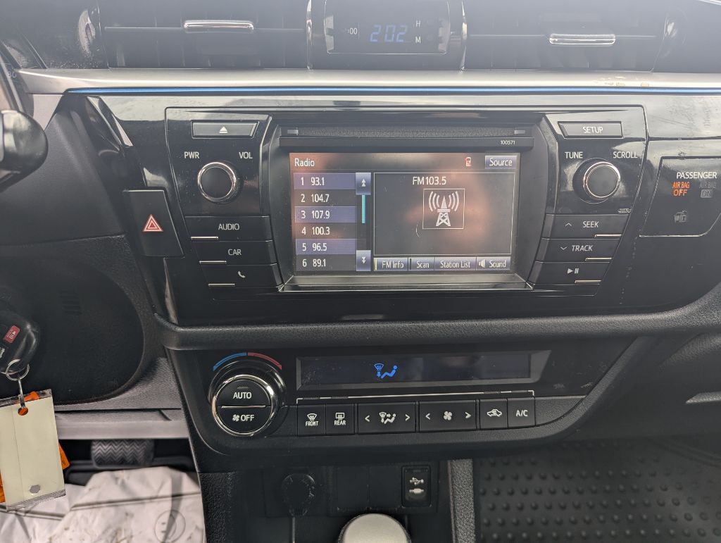 2016 Toyota COROLLA