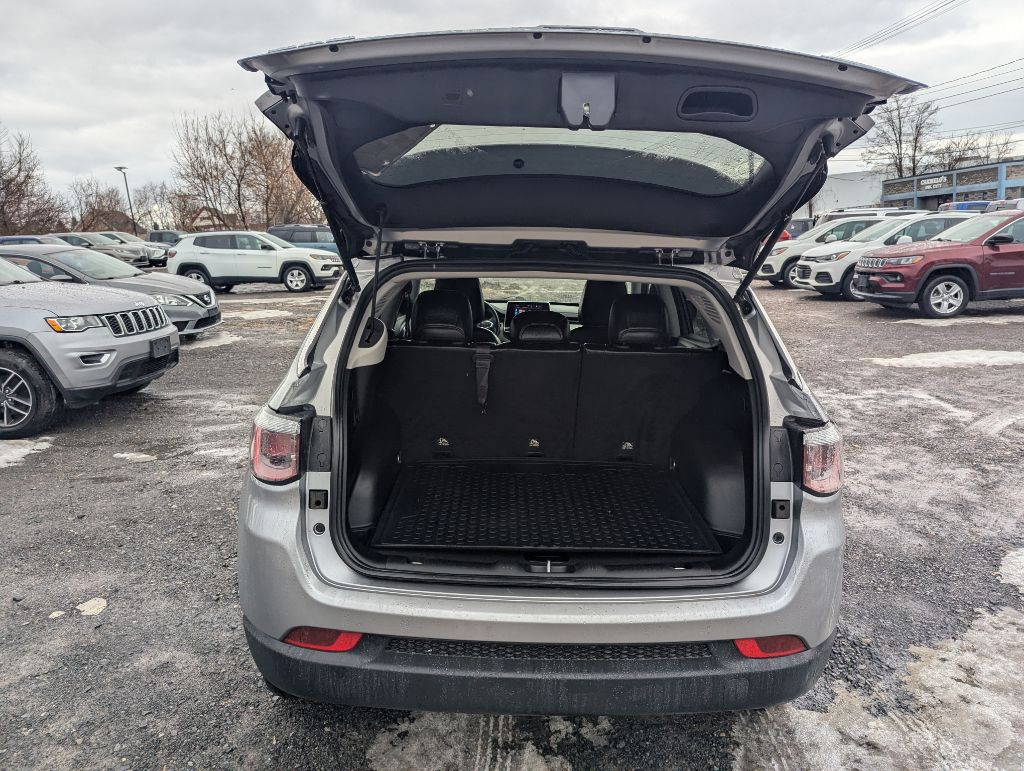 2022 JEEP COMPASS