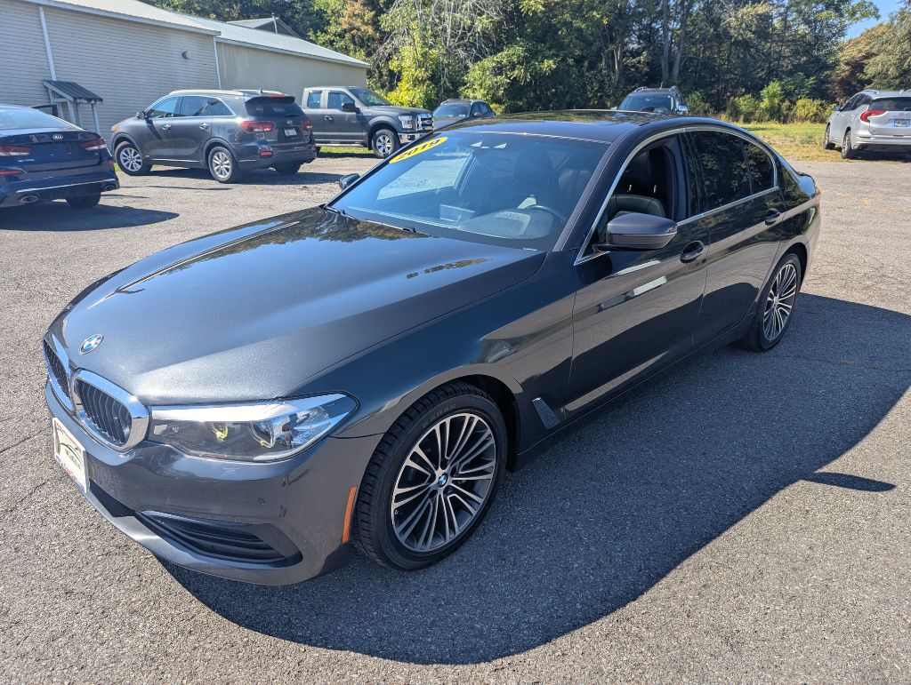 2019 BMW 530