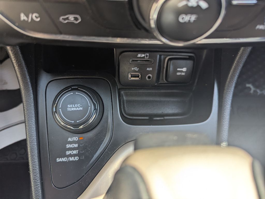 2016 JEEP CHEROKEE