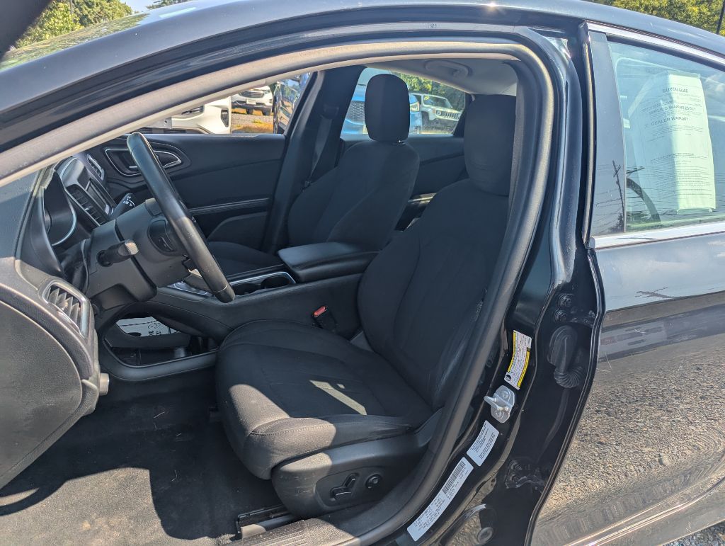 2015 CHRYSLER 200
