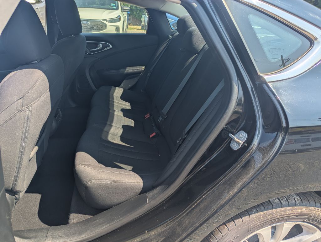 2015 CHRYSLER 200