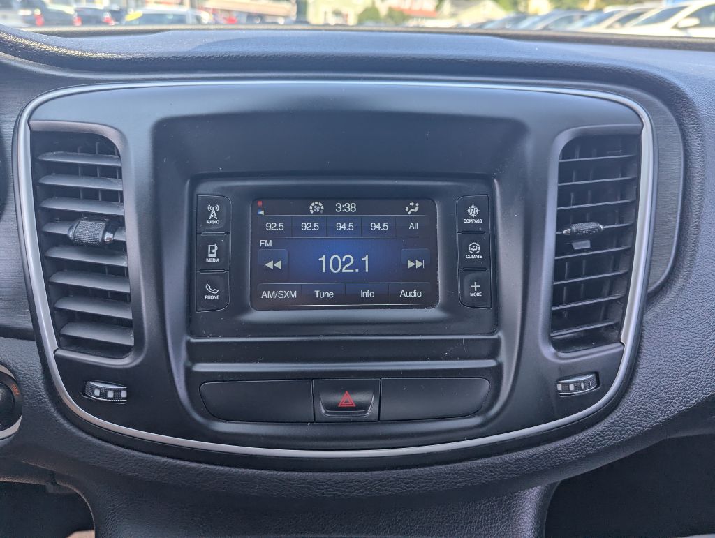 2015 CHRYSLER 200