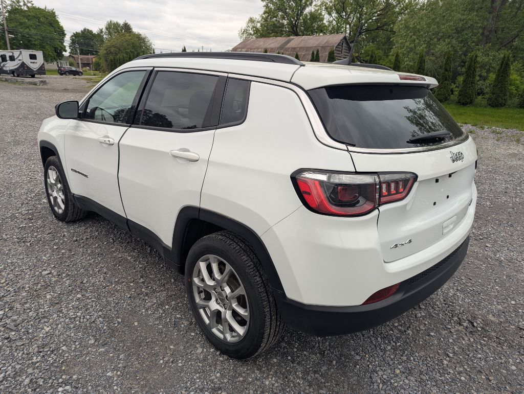 2022 JEEP COMPASS