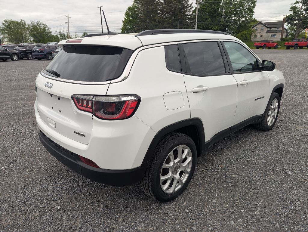 2022 JEEP COMPASS