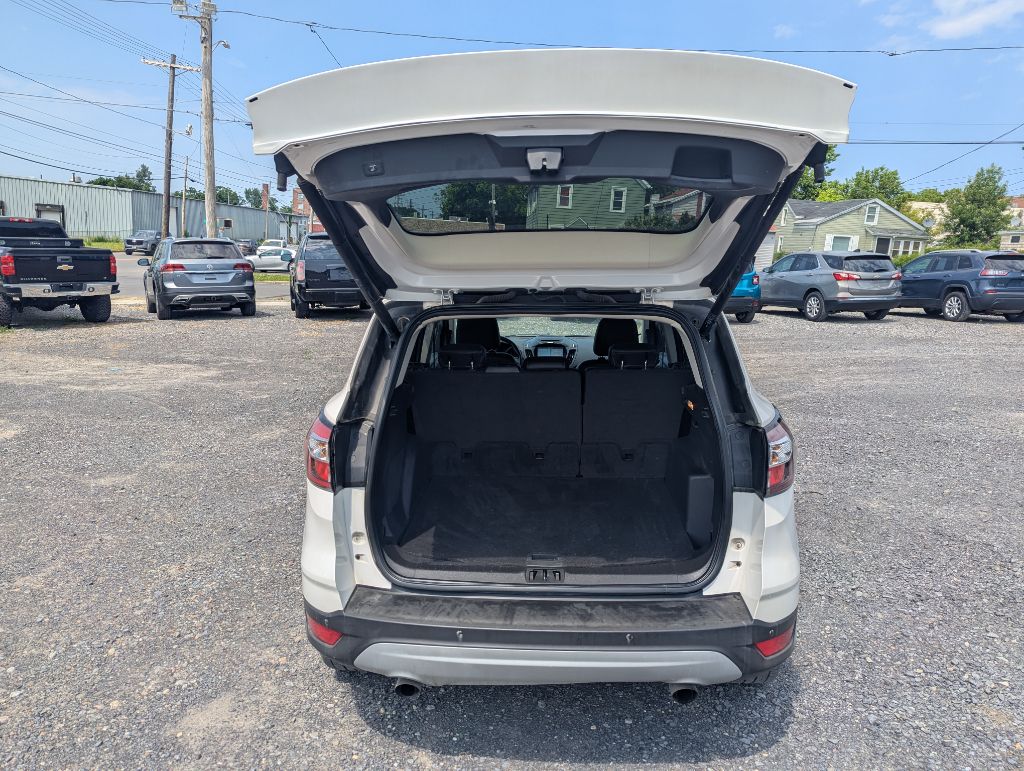 2017 FORD ESCAPE
