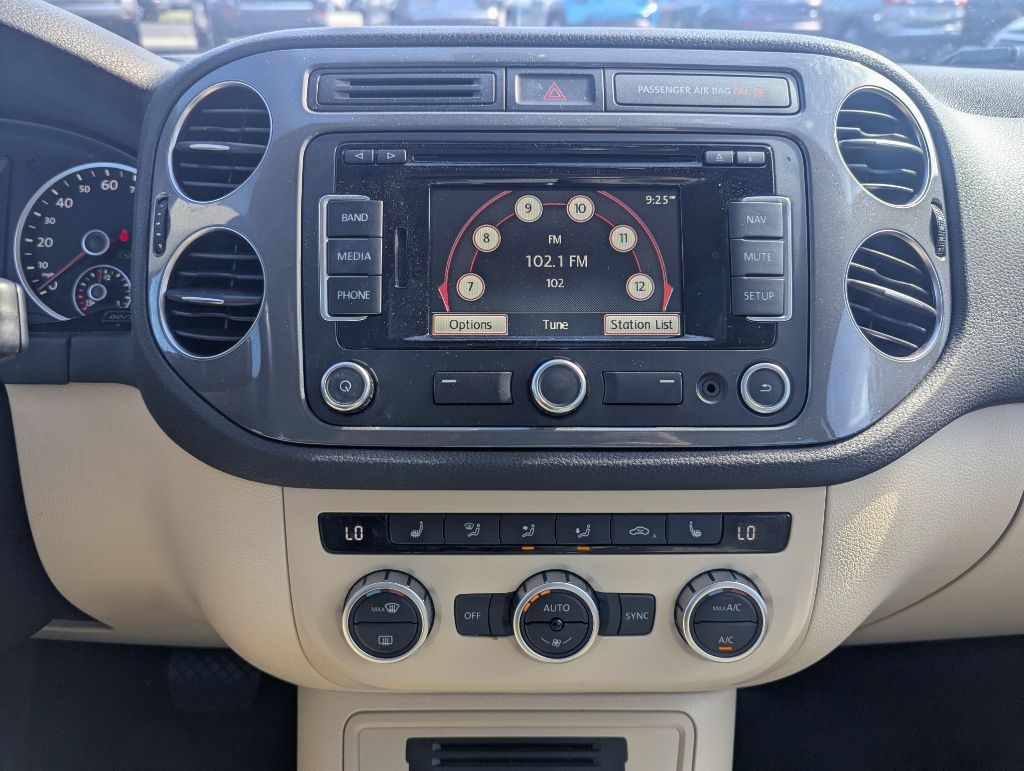 2013 Volkswagen TIGUAN