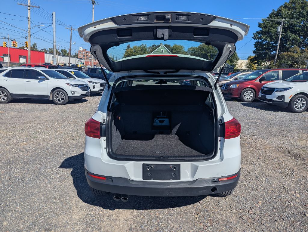 2016 Volkswagen TIGUAN