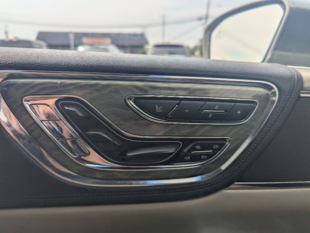 2017 LINCOLN CONTINENTAL