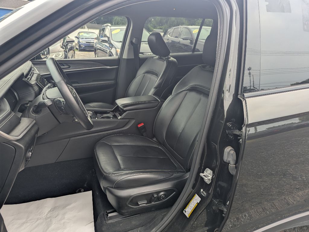 2022 JEEP GRAND CHEROKEE