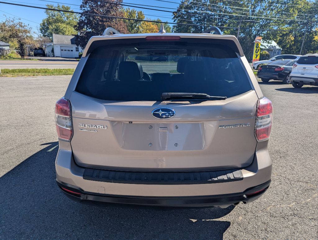 2016 SUBARU FORESTER