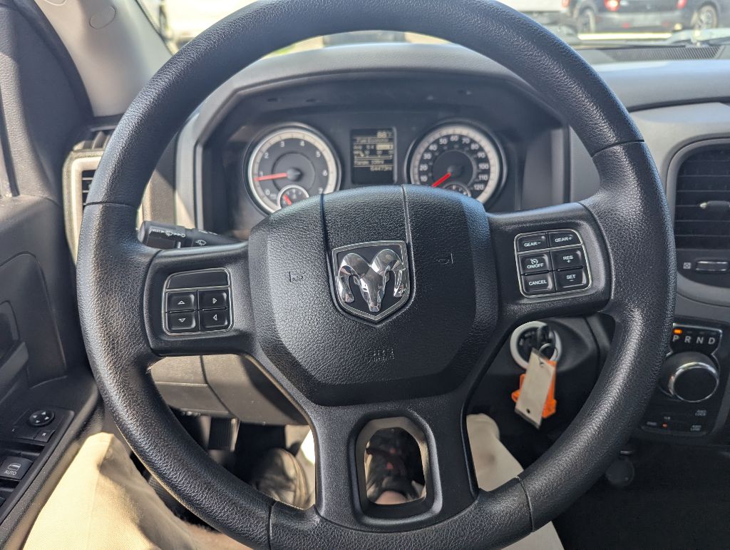 2019 RAM Ram 1500 Classic Express - Photo 13